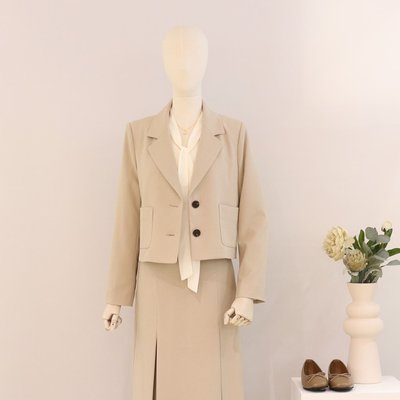Veste - Is Melbourne